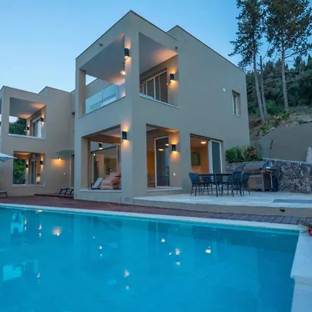 Villa Aquamarina Villa *